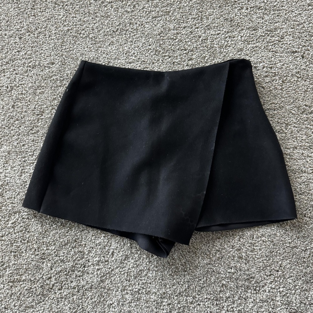 Zara Wrap Skort Shorts Womens Small Black Layered Zip Casual Summer Asymmetrical